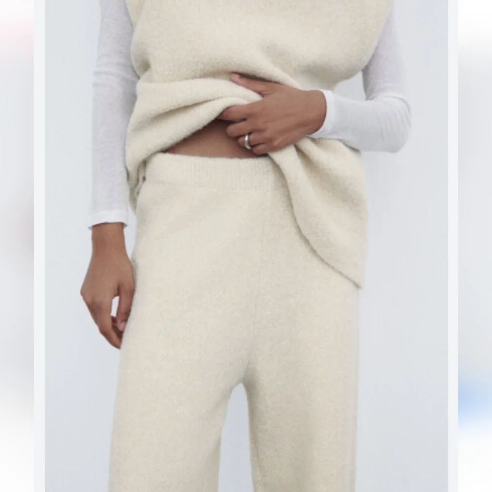 Zara Set 2 pc Vest and Wide Pants Size S